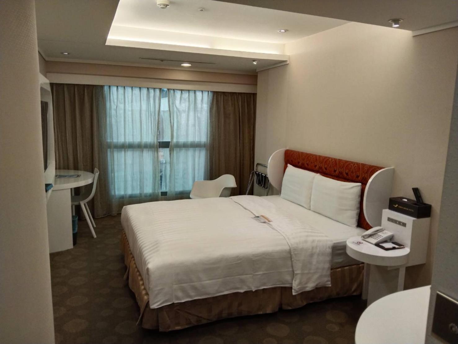 Ximen Airline Hotel Taipei Esterno foto