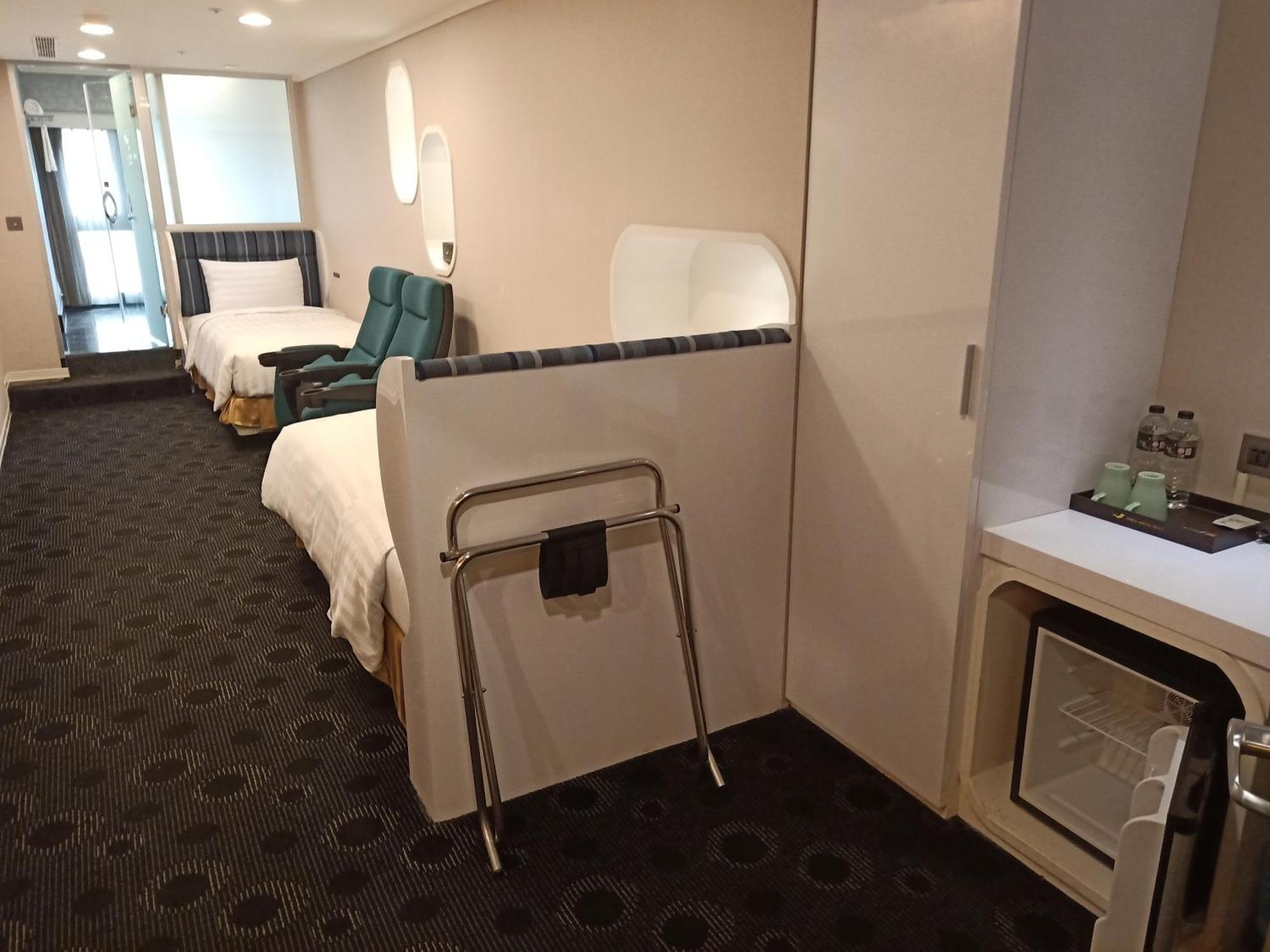 Ximen Airline Hotel Taipei Esterno foto