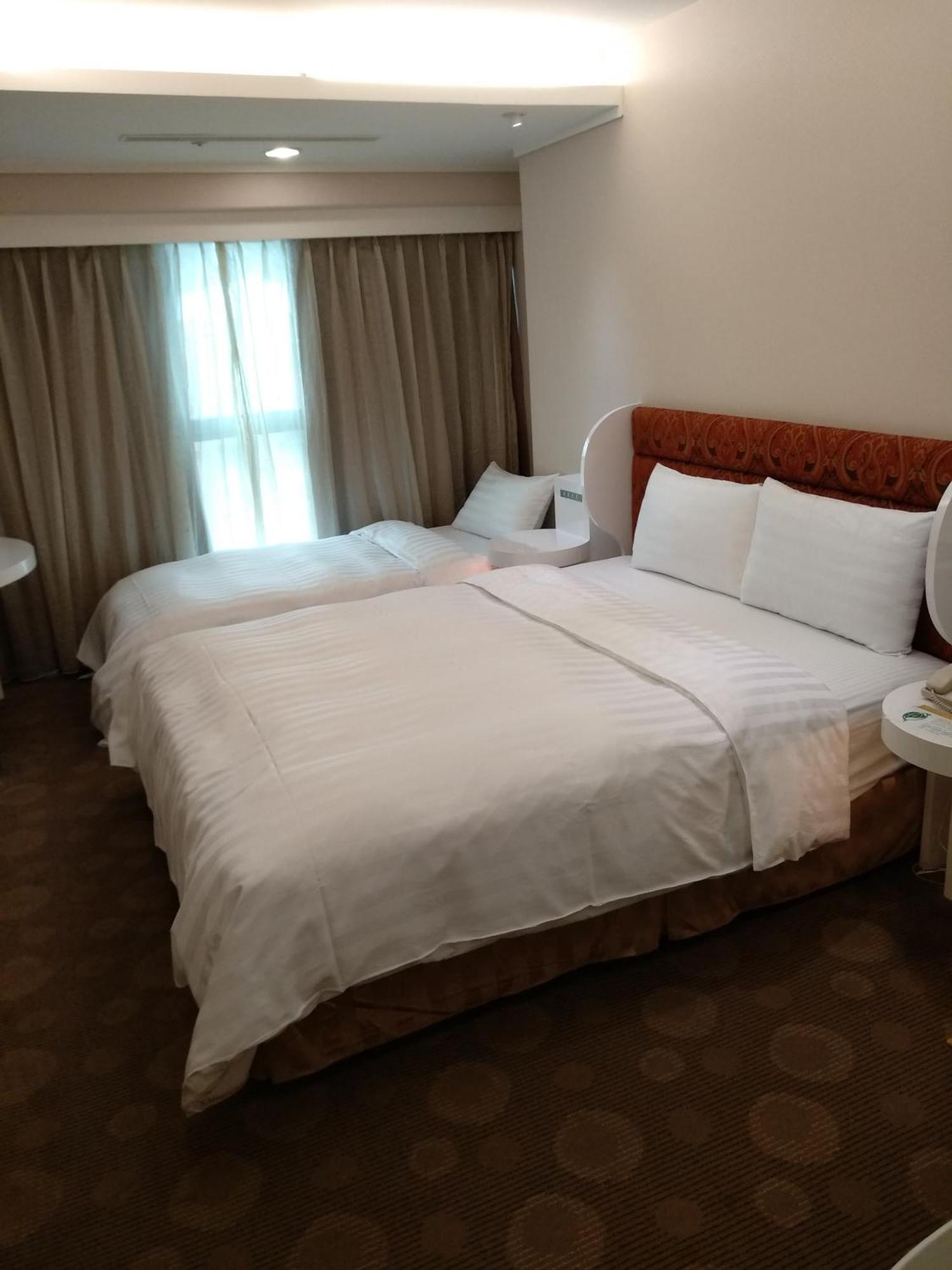 Ximen Airline Hotel Taipei Esterno foto